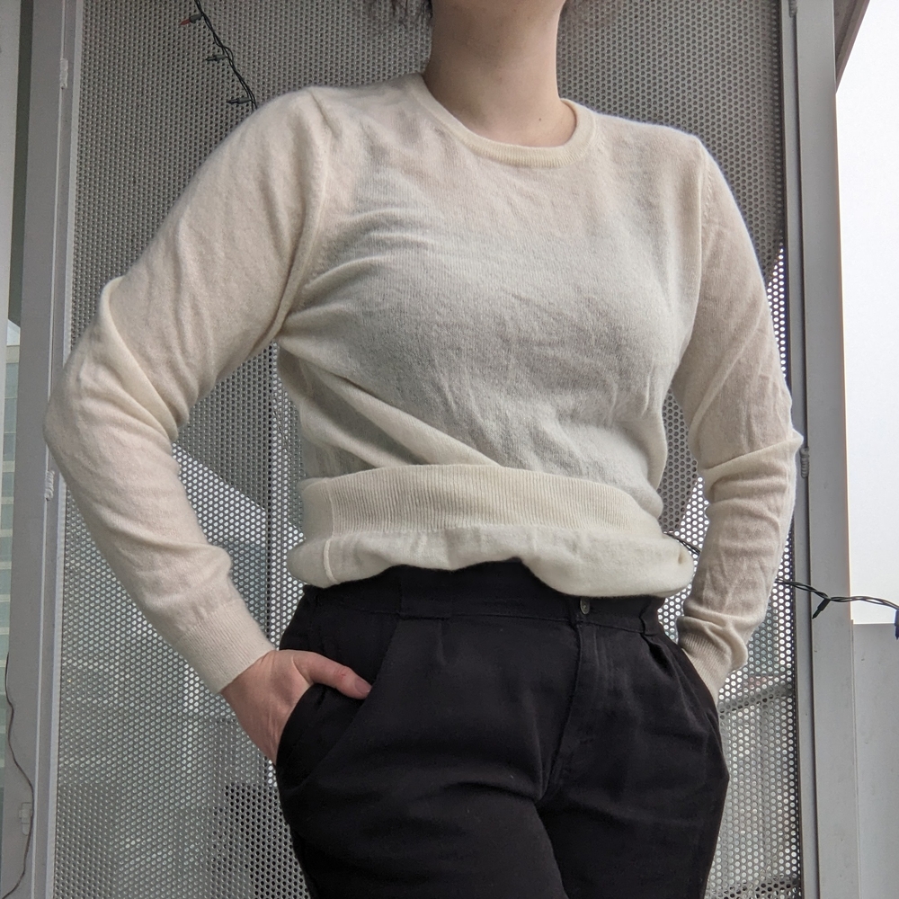 CHARTER CLUB Luxury Cream Cashmere Sweater